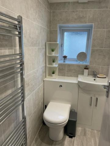 2 Bedroom Serviced Apartment لندن المظهر الخارجي الصورة
